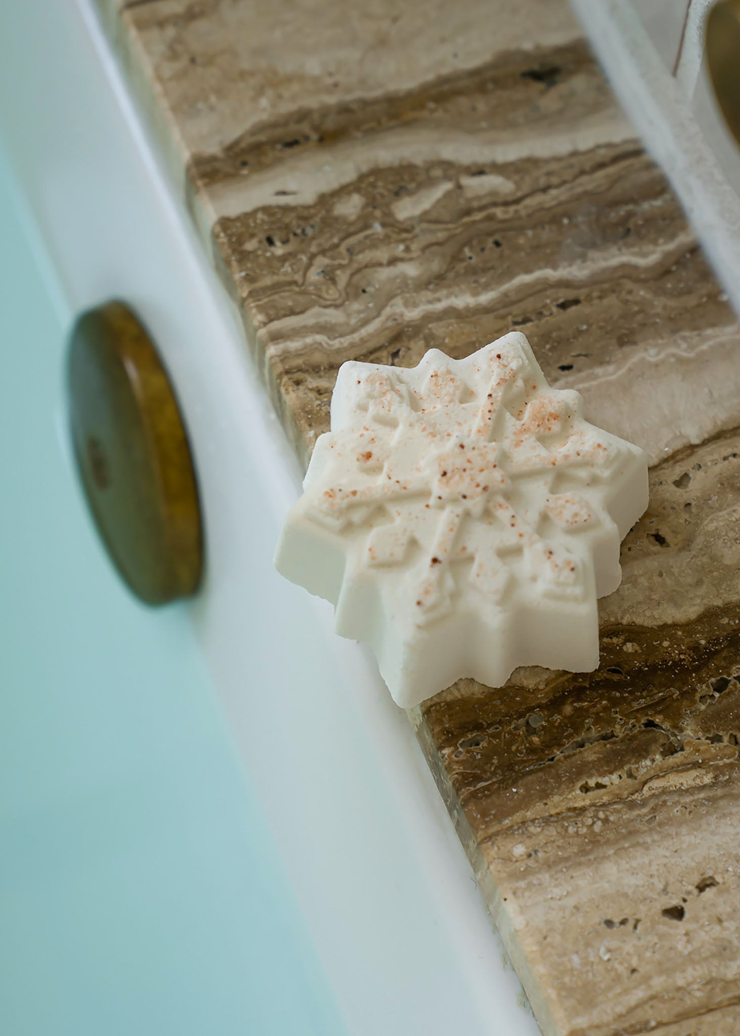 Silent Night Snowflake Crystal Bath Bomb